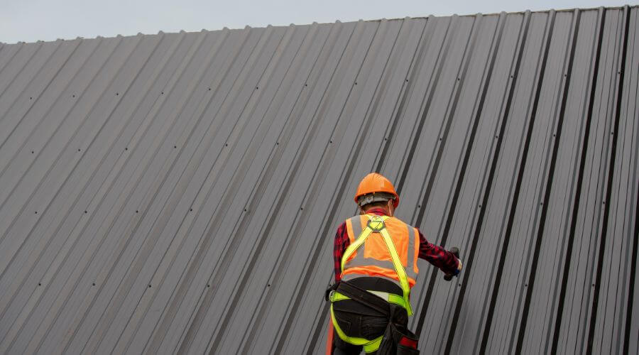 Professional gutter cleaning in Folsom, NM